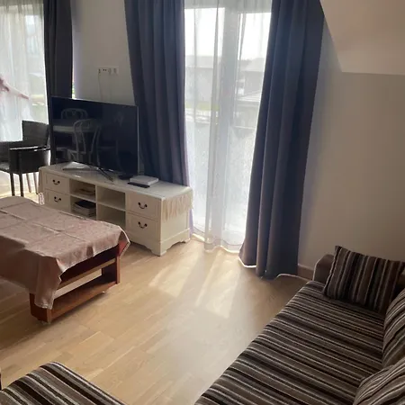 Mega Amber Apartment